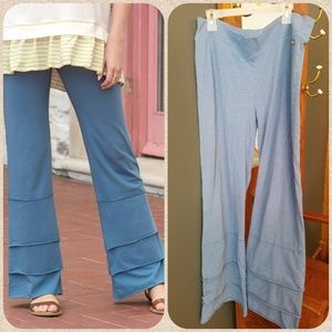 Off Script Finns pants